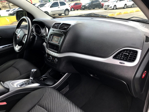 Fiat Freemont 2.4 Emotion 16v Gasolina 4p Automático