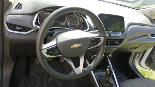Chevrolet Onix plus 1.0 Lt 4p