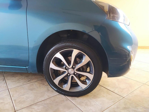 Imagem 5 de 7 de Nissan March