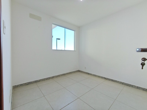 Apartamento Térreo Com Quintal - 3 Quartos Com Suíte - Bairro Planalto, Linhares - Es
