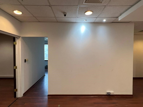 Arriendo Oficina 225 M2 Av. Pdte Kennedy Mall Parque Arauco