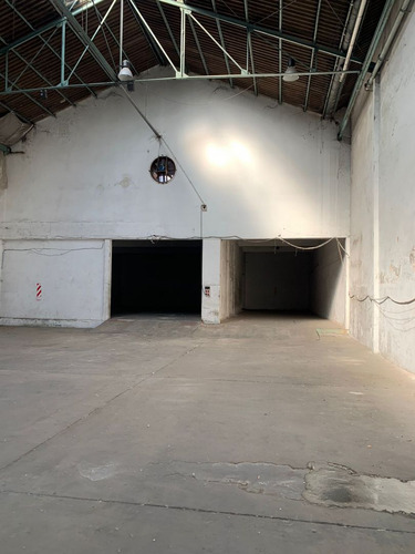 Alquiler Depósito De 1400 M2 En Balvanera, Once