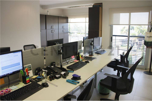 Edificio De Oficinas En Venta La Plata