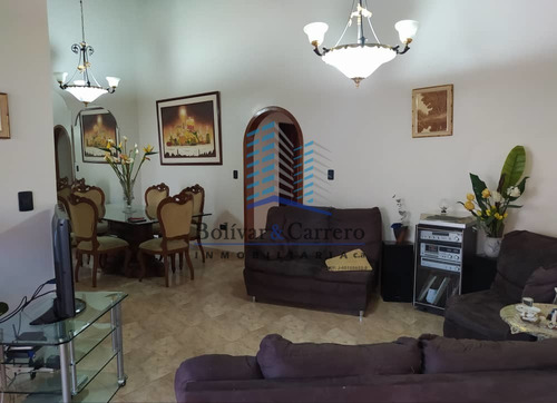 En Venta Casa En Urb Villas Veronica, Av Los Proceres, Merida,  Codigo: Am3-41,   F:en24