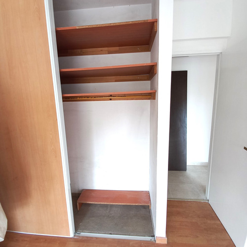 Departamento En Semi Piso 3 Ambientes, Calefacción Y Aa