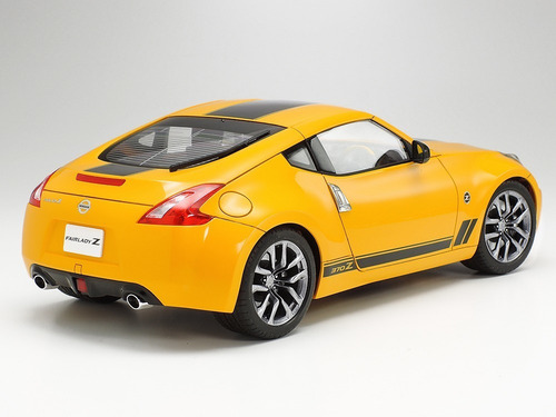 Auto Nissan 370z Heritage Edition Tamiya Escala 1:24 24348