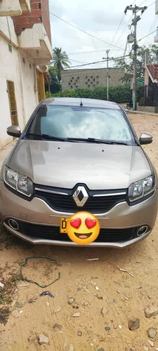 Renault Logan 1.6 Privilege / Intens