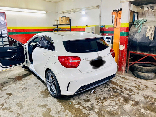 Mercedes Benz A45 Amg