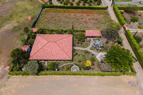 Casa De Lujo Ubicada En Rozo