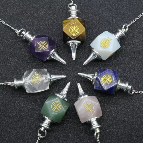 Péndulo Chokurei Cristales Radiestesia Natural Hekate Color Cuarzo Cristal