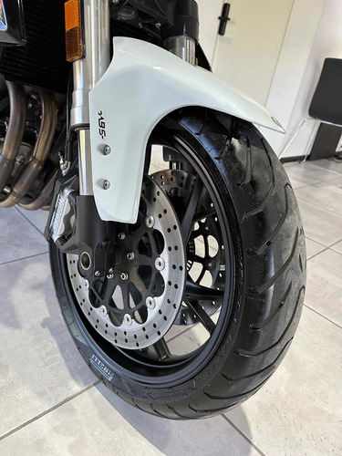 Imagen 10 de 17 de Benelli Tnt 600i