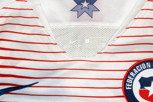 Imagen 2 de 7 de Camiseta Nike Chile 2018-19 Visita, Talla S, #4, Usada
