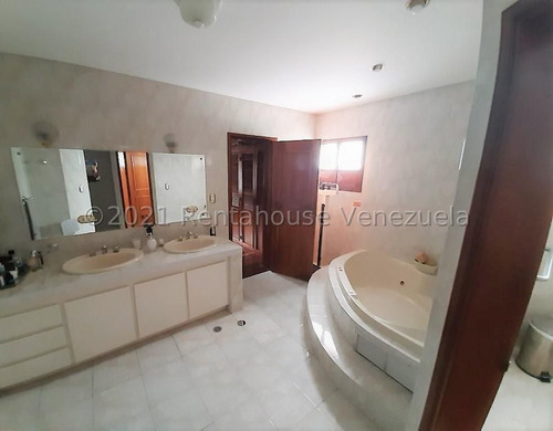 Casa En Venta 23-2388 En Los Naranjos Del Cafetal