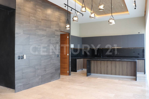 Penthouse En Renta En Montebello, Merida