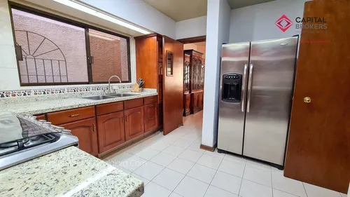 Casa En Venta En Providencia Espacios Amplios