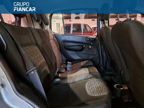 Imagen 7 de 14 de Fiat Uno Attractive 2018