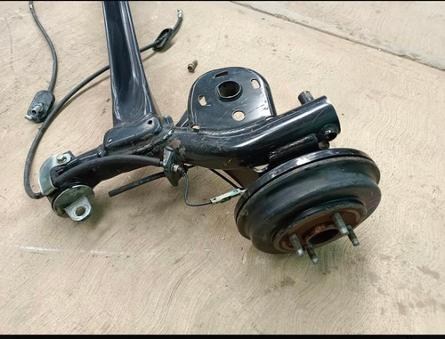 Eje De Suspención Trasera Para Chevrolet Sonic Modelo 2016 (Usado)