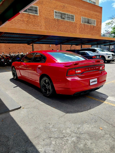 Dodge Charger 2011 Automatico