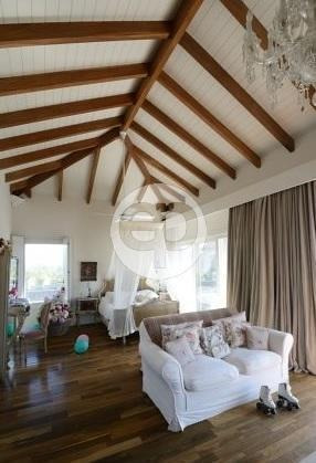 Imagen 7 de 9 de Casa Sobre La Playa En Punta Piedras