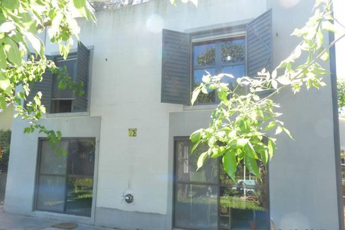 Moderna Y Confortable Casa En El Corazón Del Barrio Los Naranjos - Maschwitz - Apto Credito
