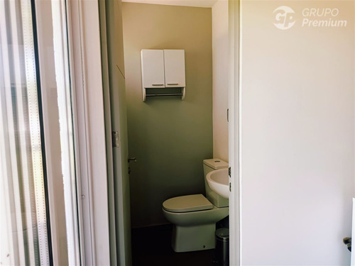 Moderna Casa De 2 Pisos En Calera De Tango. ¡amoblada!
