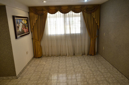 Casa En Venta En Lomas De La Hacienda Av1032