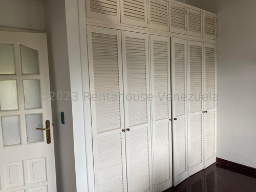 Casa En Venta En Alto Hatillo Terraza Areas Sociales Caracas Angela Tochon
