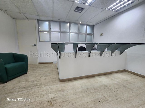 Oficina Comercial ( Remodelada / Amoblada ) Alquiler El Bosque ( Torre Credicard) Mls - 25-20517