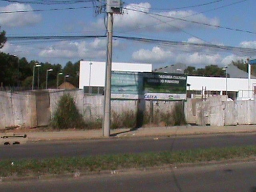 Casa À Venda Na Estrada João De Oliveira Remião, Lomba Do Pinheiro, Porto Alegre - Rs - Liv-13108