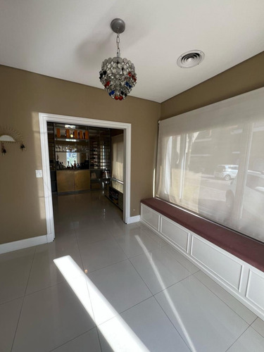 Venta Imponente Casa En Barrio Cerrado