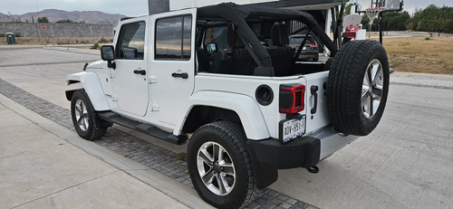 Jeep Wrangler 3.6 Unlimited Sahara V6 4x4 At