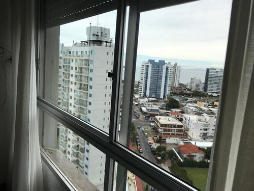 Imagen 13 de 14 de Alquiler Apartamento En Punta Del Este, Parada 2 Playa Brava