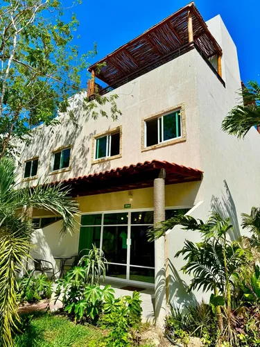 Casa En Venta En Playa Del Carmen De 2 Hab Con Alberca