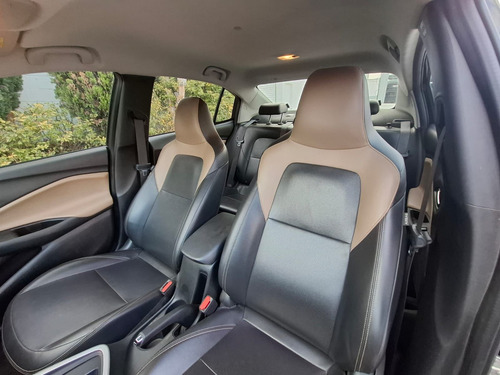 Chevrolet Onix 1.2 Premier At