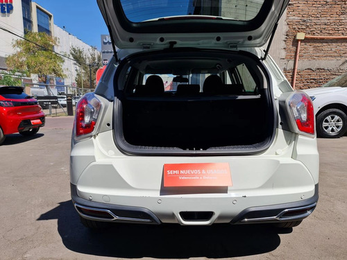 SsangYong Tivoli TX1011 GAS 4x2 MT