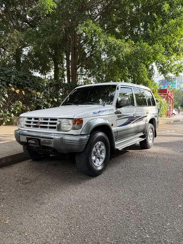 Mitsubishi Montero 3.0 V43 Wagon