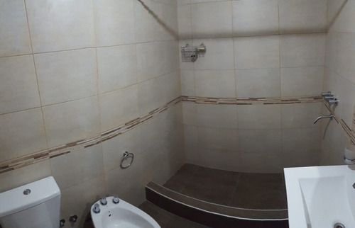 Imagen 7 de 8 de Duplex En Venta En Ituzaingo Norte