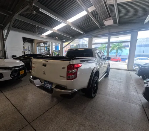 Mitsubishi L200 2.5l
