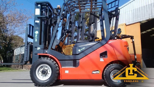 Autoelevadores Diesel-2.5t Torre Doble-triple