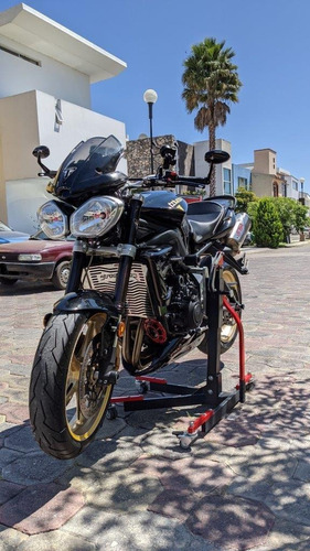 Imagen 2 de 10 de Triumph Street Triple 675r - 2012