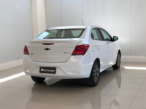 Imagen 9 de 15 de Chevrolet Onix Plus 1.4 Joy Black Mt 4p