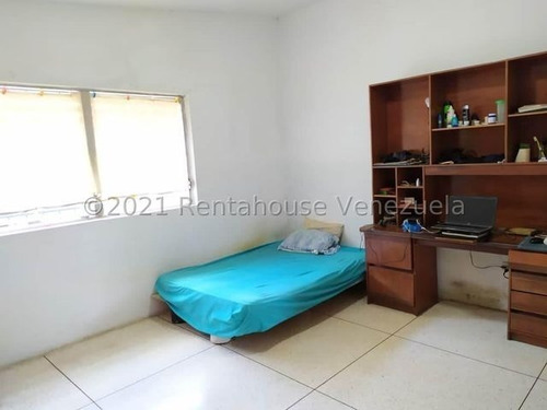 Imagen 3 de 17 de Freddy Camacaro Rentahouse, Casa Quinta En Venta En Los Nísperos 22-10335