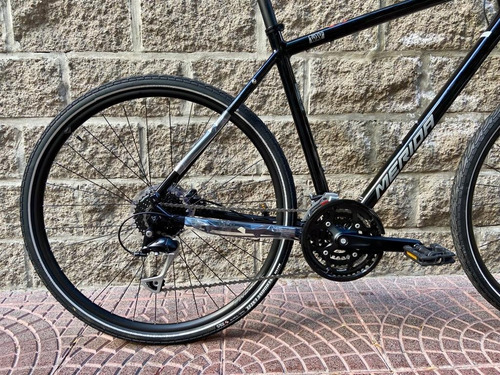 Imagen 5 de 9 de Bicicleta Híbrida Merida Crossway 100 (2021) - Urquiza Bikes
