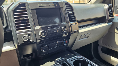 Ford Lobo 5.0l Doble Cabina Xlt V8 4x2 At