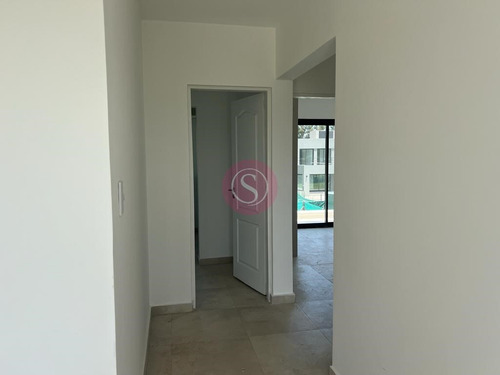 Casa En Venta En Santo Tomas, Pilar, G.b.a. Zona Norte