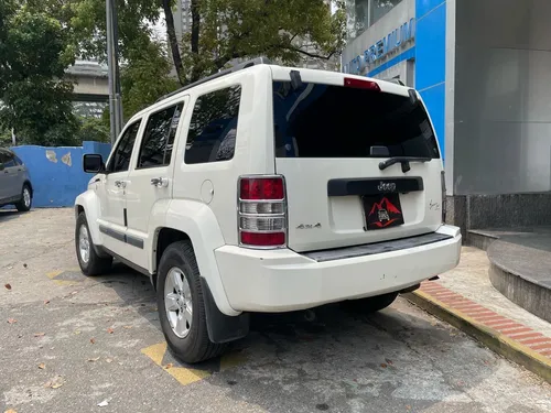 Jeep Cherokee Kk 2009