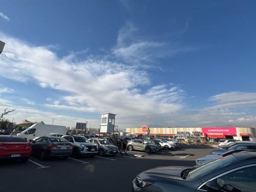 Autopista Los Libertadores / Av. Chicureo