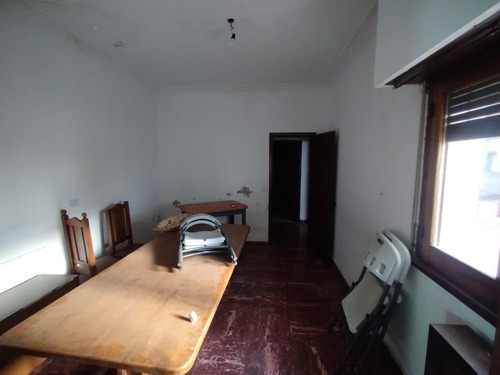 Ph En Venta - 4 Dormitorios 4 Baños - La Plata