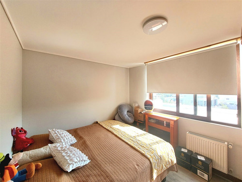 Casa En Venta De 4 Dorm. En Lo Barnechea
