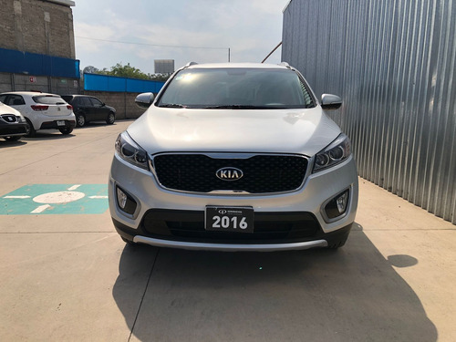 Imagen 7 de 15 de Kia Sorento 2016 3.3 V6 Ex Piel 7 Pasajeros At